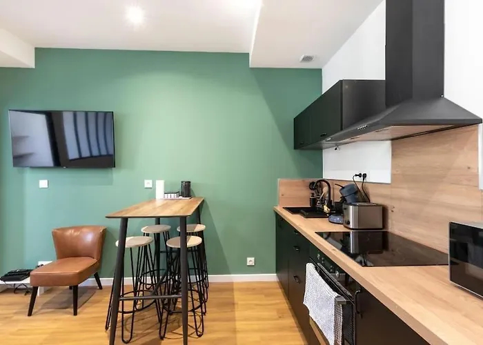 Le Soleil Angevin شقة